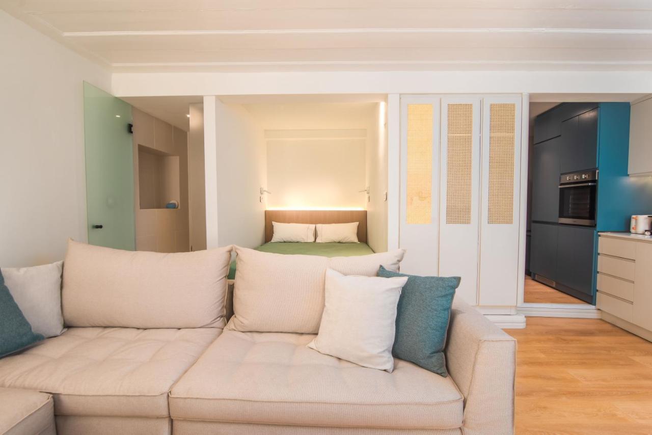 Liston Boutique Suites By Corfuescapes コルフ島 エクステリア 写真